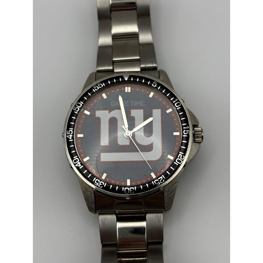 Game Time NY Giants silver men's watch, working